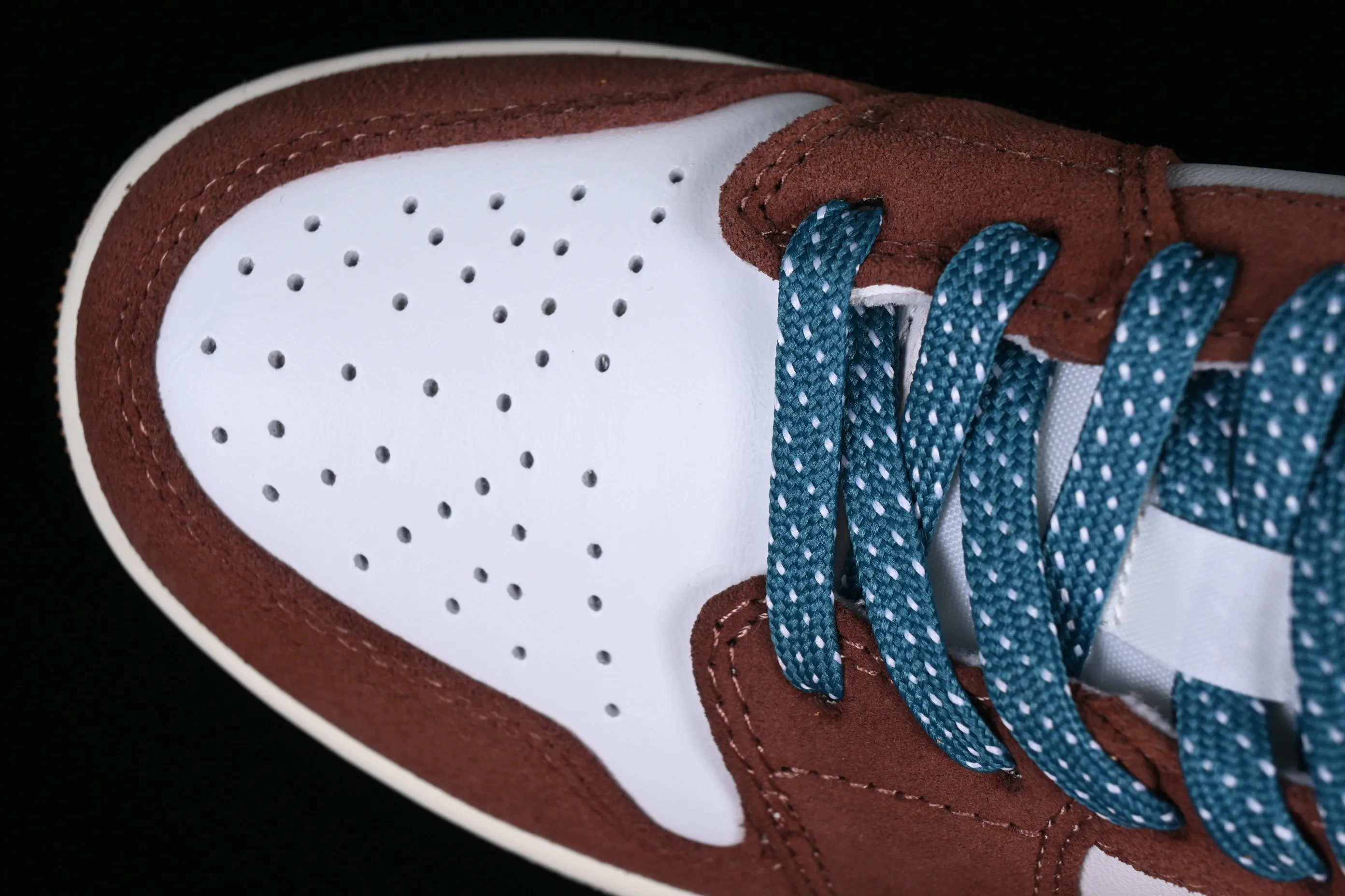 All categories Air Jordan Jordan series basketball shoes Air Jordan 1 Low Z version Air Jordan 1 Low "Cacao Wow" AJ1 Joe 1 Mocha color low-top cultural casual sneakers FB2216-200